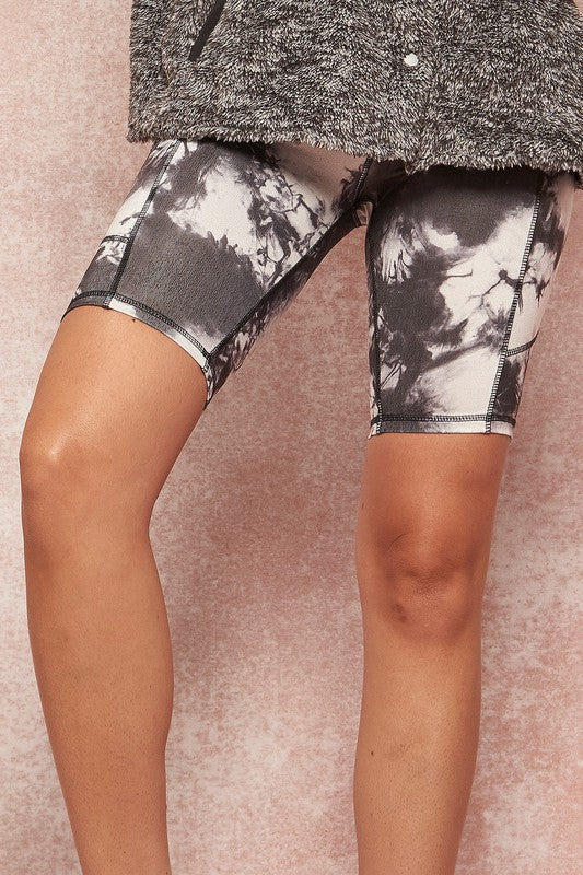 RECHARGE BIKER SHORTS