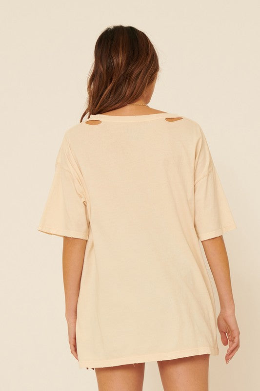 CATCH ME IN CALI GRAPHIC TEE